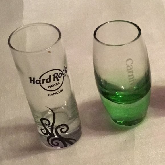 Collection of 5 colorful shot glasses - Hard Rock Hotel Cancun, Bahamas, etc. - Picture 4 of 12